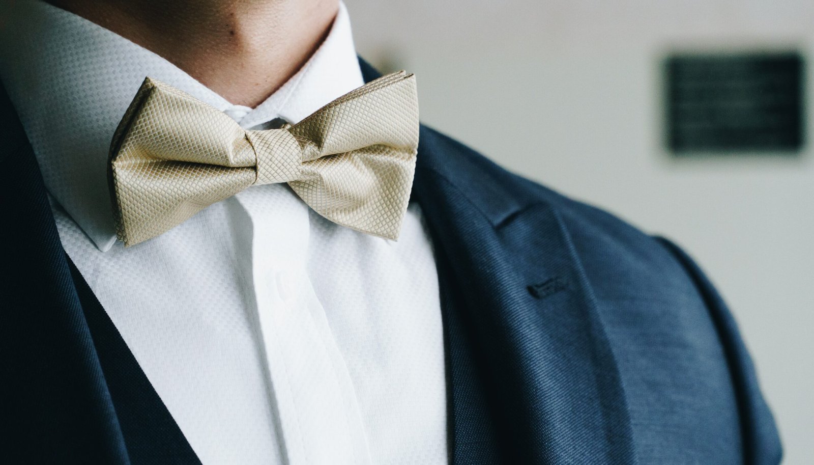 Bow-Tie